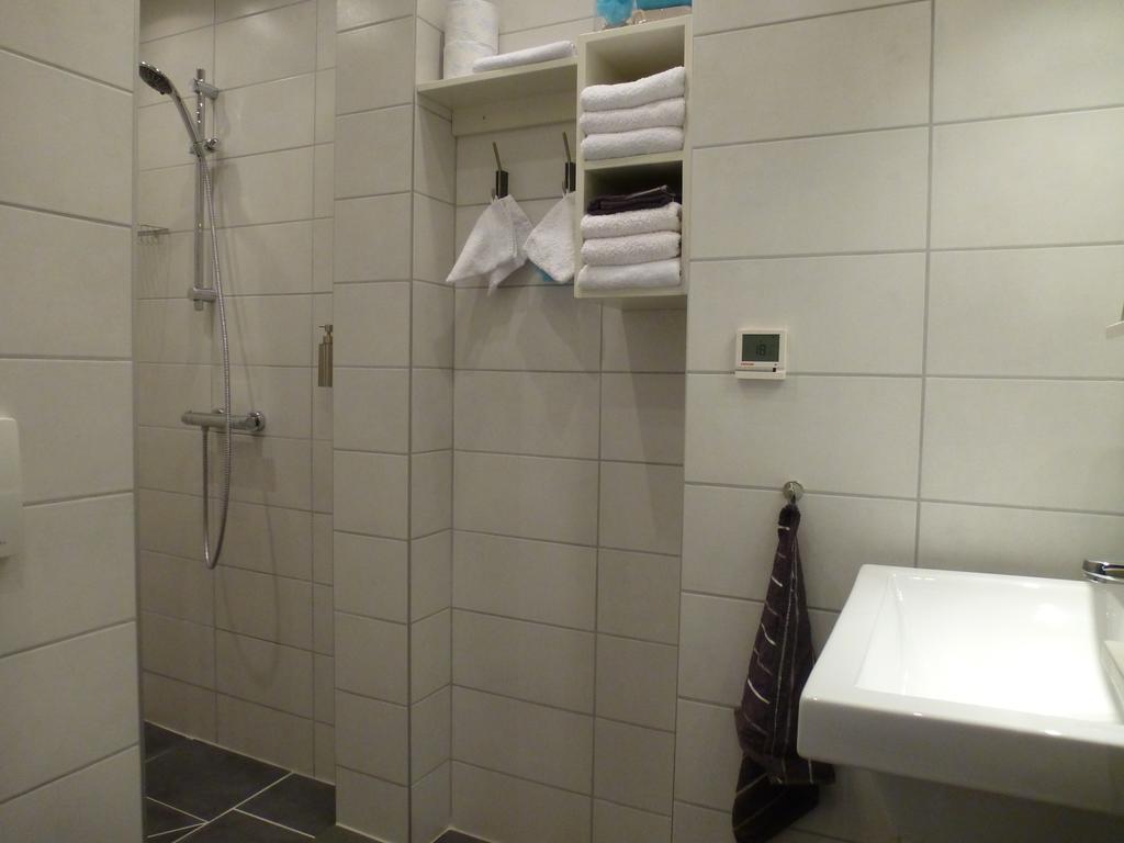 Achter De Beukenboom Bed & Breakfast Roden Exterior foto